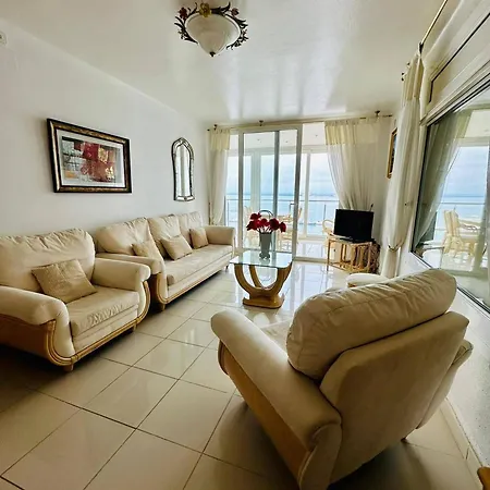 Vistas Puerto Av-58 Roses